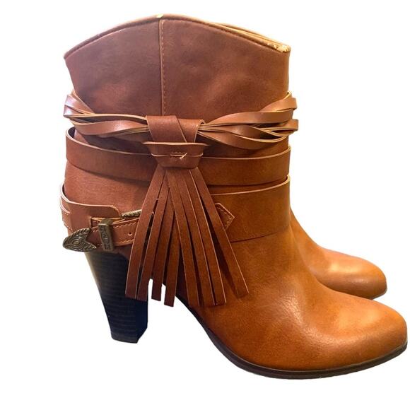 Miranda by Miranda Lambert Cambridge Ankle Boots Western Heeled Brown Size 8 M - Picture 1 of 10